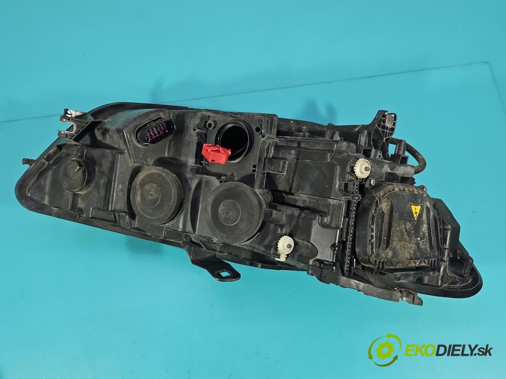 Audi A6 C7 2011-2018 3.0 tdi 204 HP automatic 150 kW 2967 cm3 4- Reflektor: ľavý 4G0941005 (Kľučka dverí ostatné)