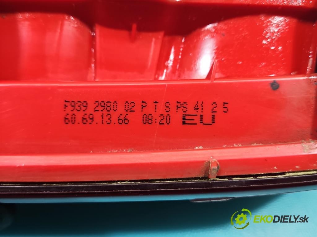 Alfa romeo 159 2.2 JTS 185 HP manual 136 kW 2198 cm3 4- svetlo / reflektor zadné ľavé 939298002 (Kľučka dverí ostatné)