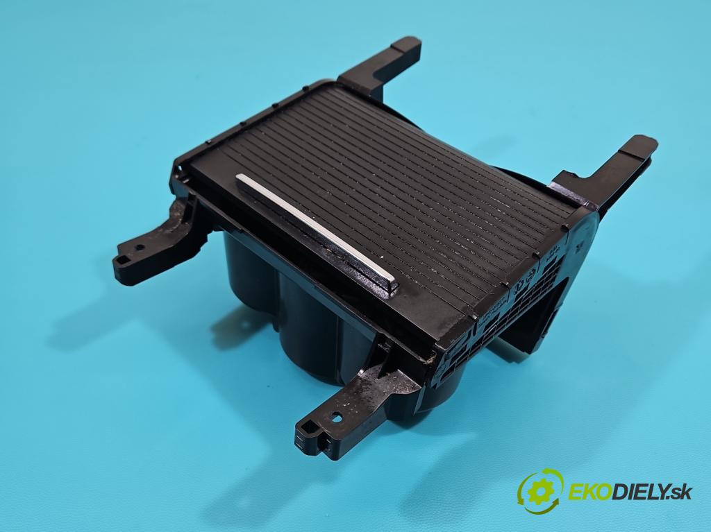 Skoda Superb III 2015-2024 2.0 tdi 190 HP automatic 140 kW 1968 cm3 5- Rukojeť: na nápoje: 3V0858329 (Držiak (úchyt) na nápoje)