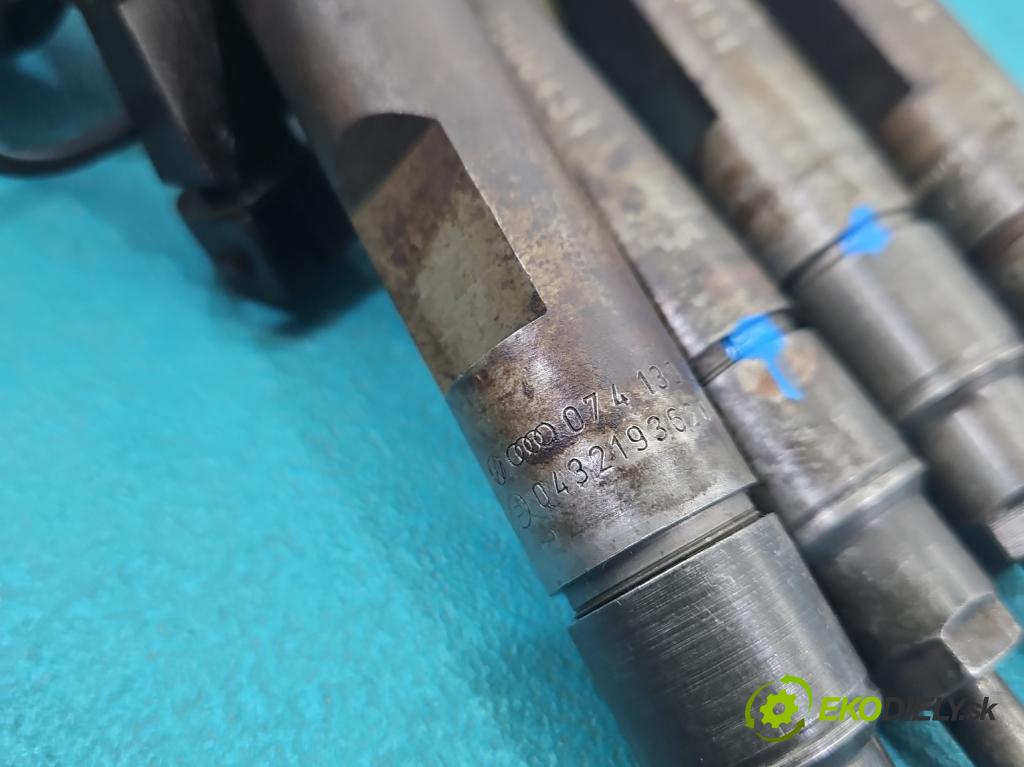 Vw LT II 1996-2006 2.5 tdi 109 HP manual 80 kW 2461 cm3 5- vstrek 074130202Q (Vstrekovač paliva)