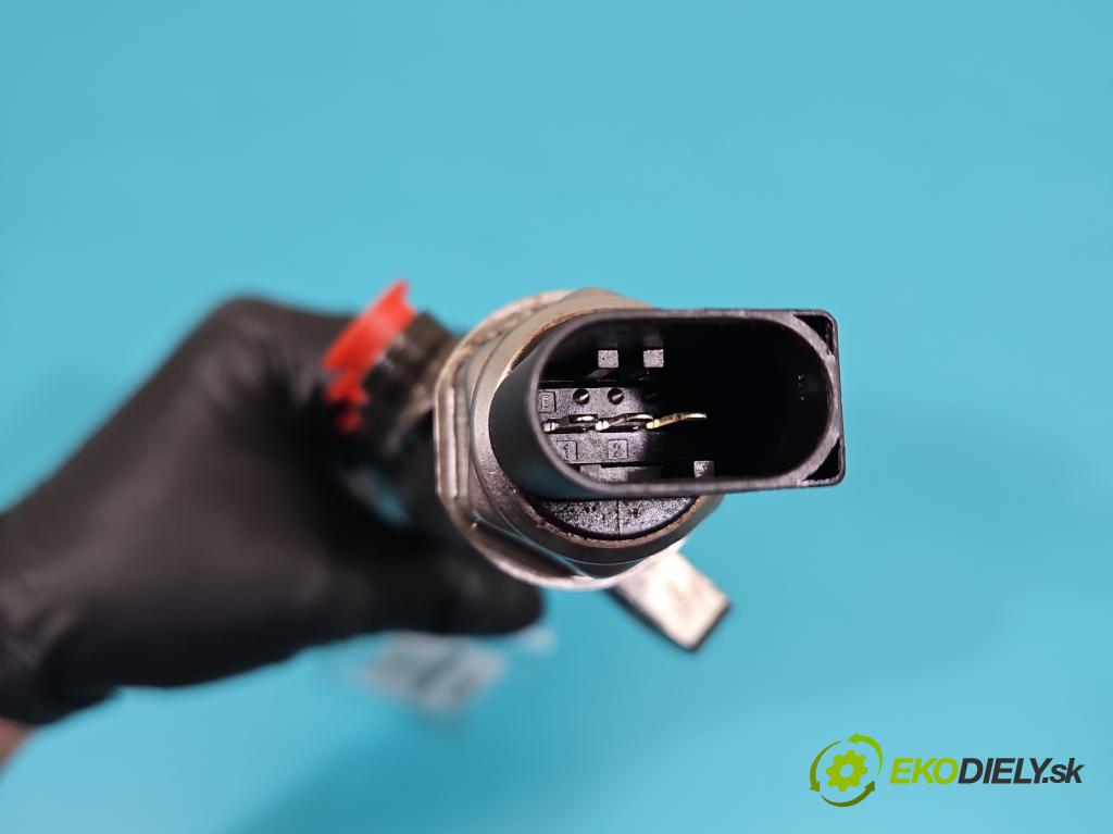 Vw Crafter 2006-2016 2.5 tdi 109 HP manual 80 kW 2461 cm3 4- lišta vstrekovacia 076130093A (Vstrekovacia lišta)