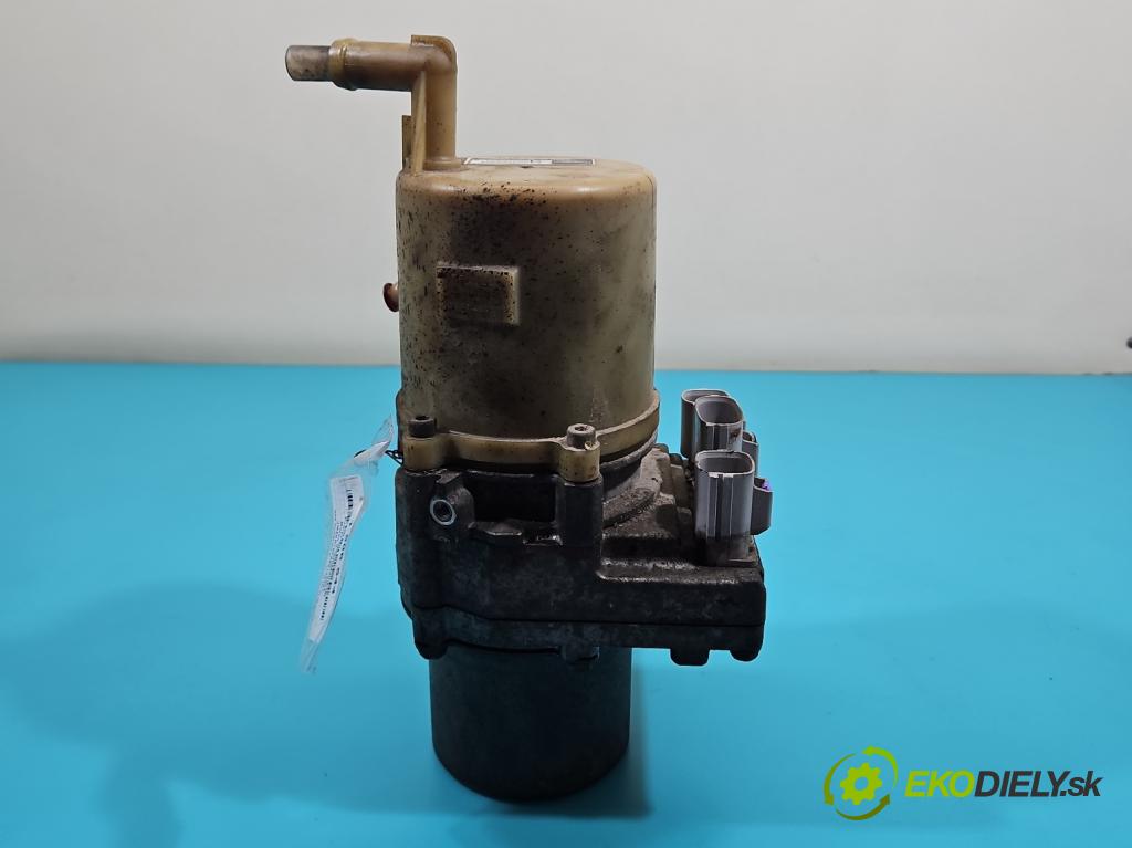 Mazda 5  2005-2010 2.0 16V 145 hp manual 107 kW 1999 cm3 5- čerpadlo posilovač 995-11605-1 (Servočerpadlo)