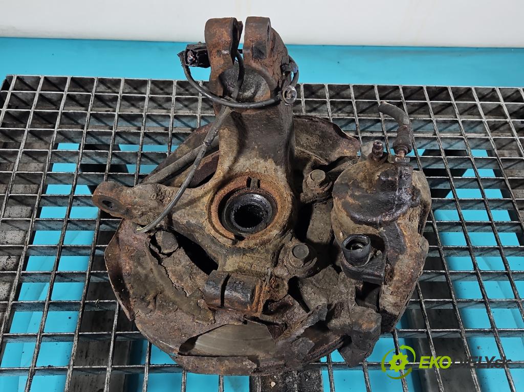 Mazda 5  2005-2010 2.0 16V 145 HP manual 107 kW 1999 cm3 5- náboj ľavé  (Náboj kolesa)