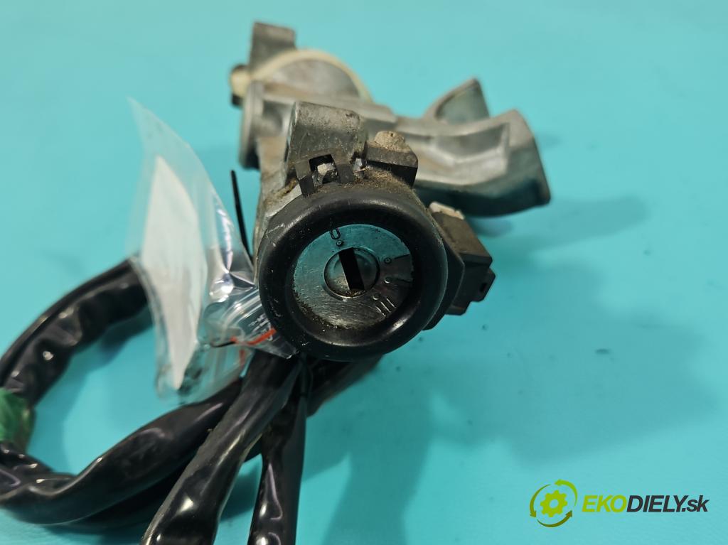 Honda Civic VI 1995-2001 1.4 16V 75 HP manual 55 kW 1396 cm3 3- Spínačka  (Spínacia skrinka)