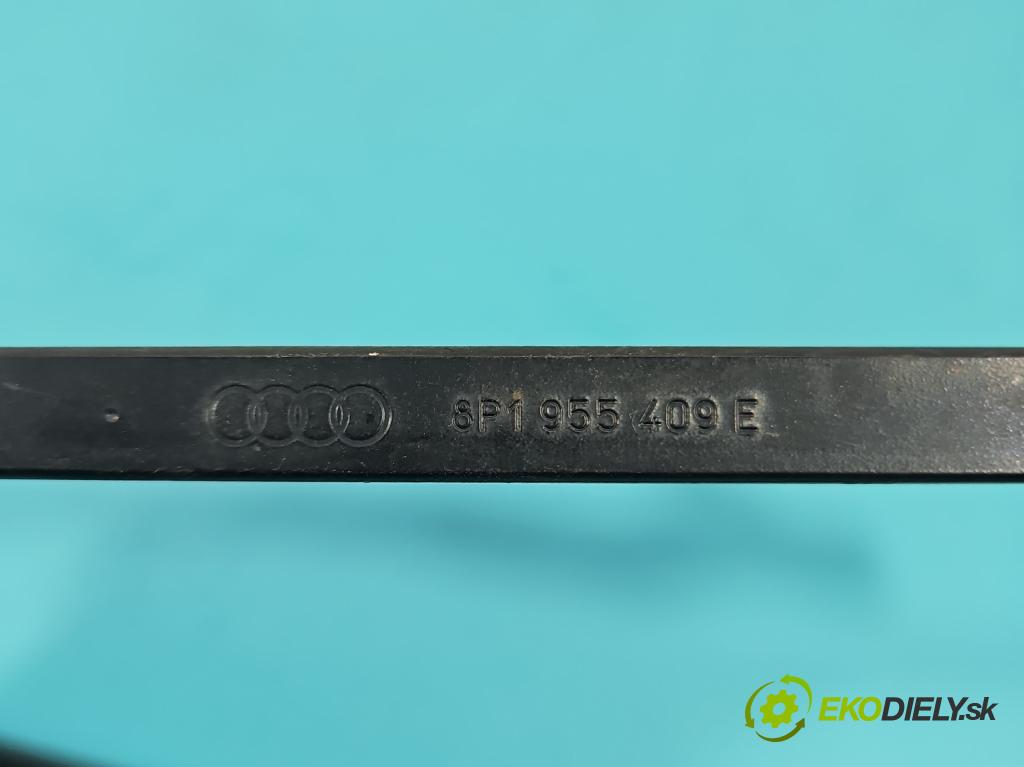 Audi A3 8P 2003-2012 1.6 FSI 116 hp manual 85 kW 1598 cm3 3- rameno stěrače přední komplet 8P1955409E
