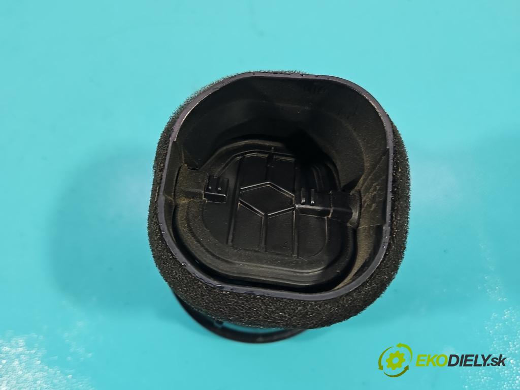 Audi A3 8P 2003-2012 1.6 FSI 116 HP manual 85 kW 1598 cm3 3- Mřížka: kúrenia stredová 8P0820901A (Mriežka kúrenia (fukár))