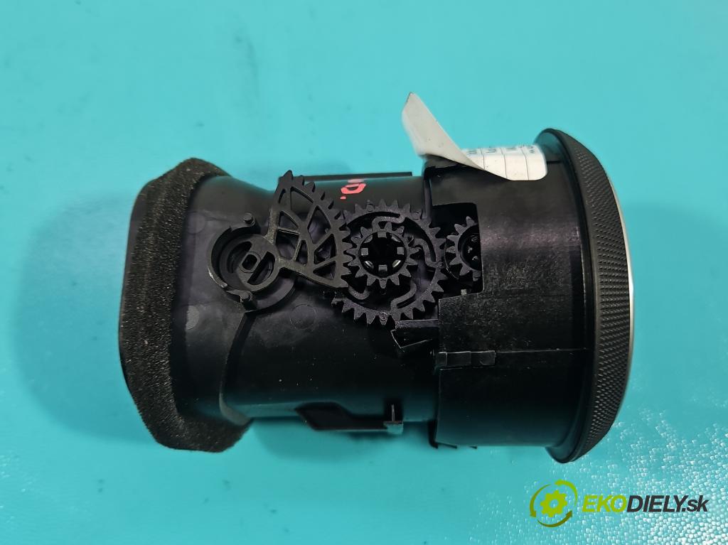 Audi A3 8P 2003-2012 1.6 FSI 116 HP manual 85 kW 1598 cm3 3- Mřížka: kúrenia stredová 8P0820901A (Mriežka kúrenia (fukár))