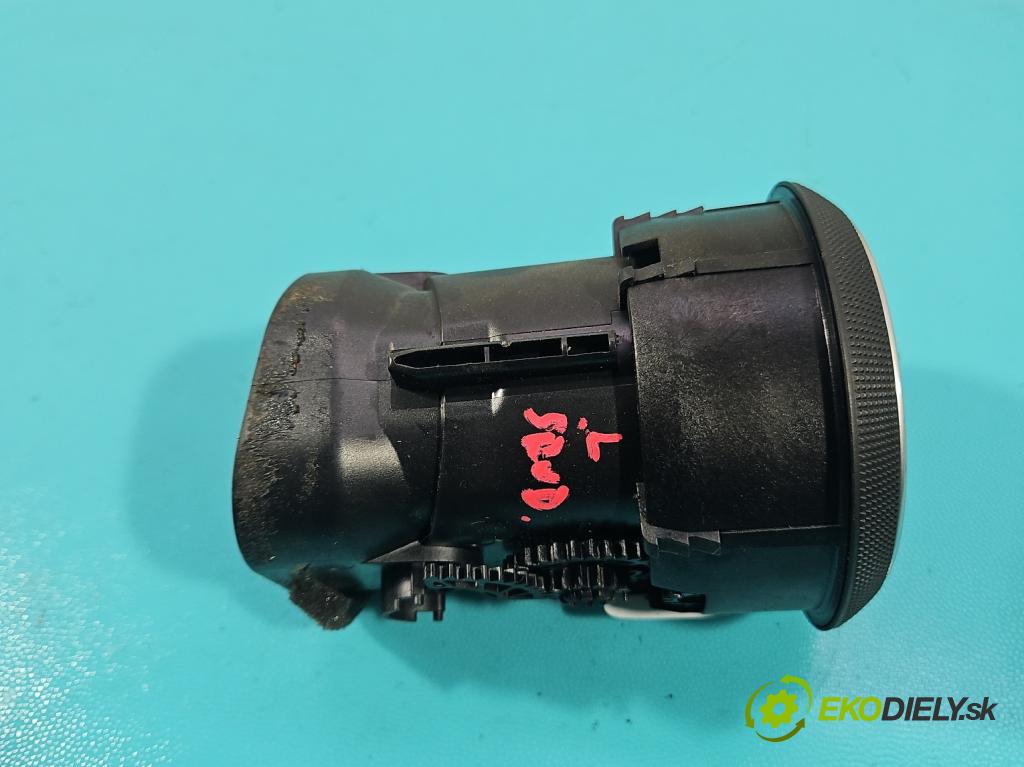 Audi A3 8P 2003-2012 1.6 FSI 116 HP manual 85 kW 1598 cm3 3- Mřížka: kúrenia stredová 8P0820901A (Mriežka kúrenia (fukár))