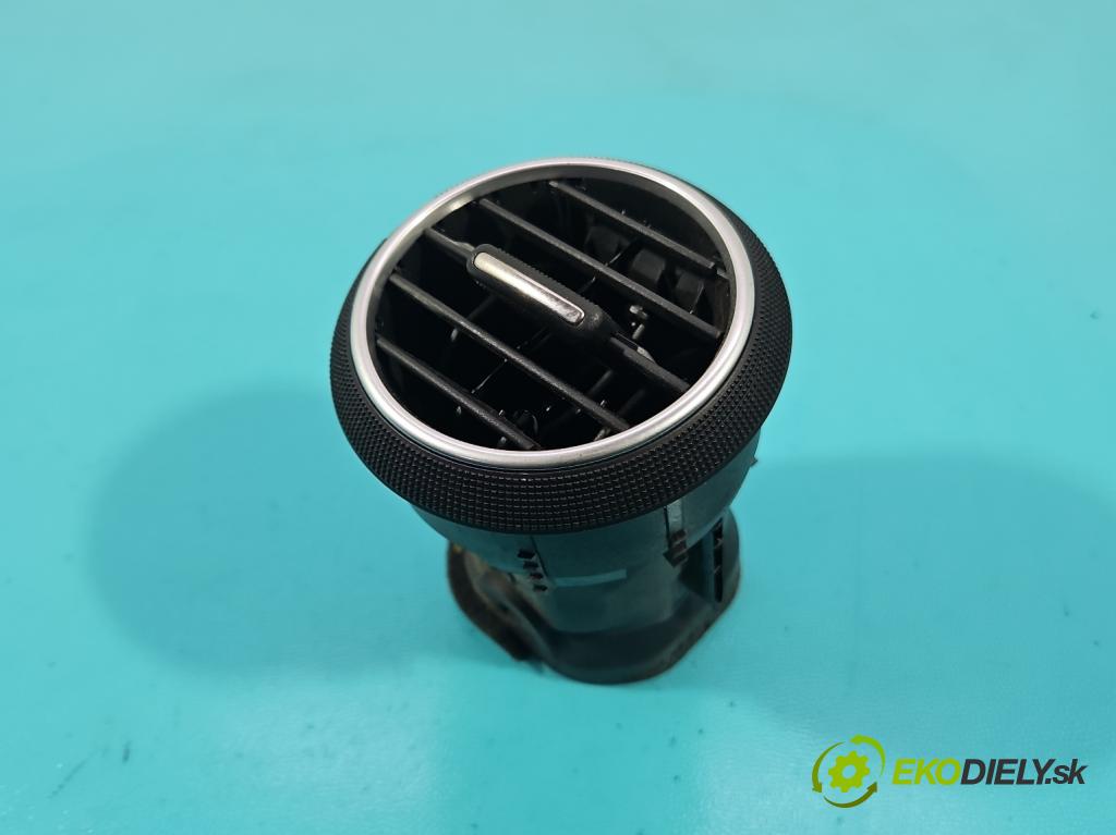 Audi A3 8P 2003-2012 1.6 FSI 116 HP manual 85 kW 1598 cm3 3- Mřížka: kúrenia stredová 8P0820901A (Mriežka kúrenia (fukár))