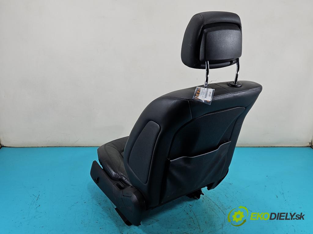 Mercedes CLS II C218 2010-2018 3.0 cdi 265KM automatic 195 kW 2987 cm3 4- Sedačka ľavý  (Sedadlo)