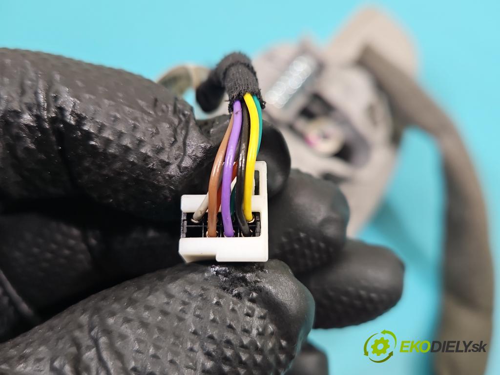 Mercedes CLS II C218 2010-2018 3.0 cdi (642853) 265KM automatic 195 kW 2987 cm3 4- zrkadlo uvnitř:  (Spätné zrkadlo vnútorné)