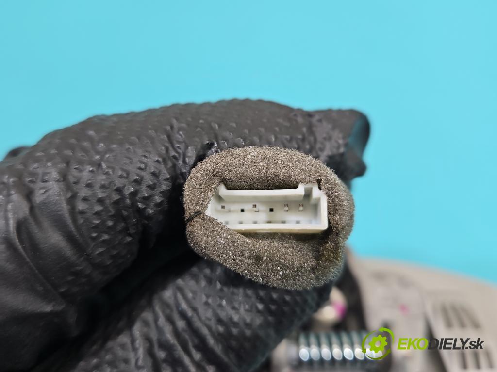 Mercedes CLS II C218 2010-2018 3.0 cdi (642853) 265KM automatic 195 kW 2987 cm3 4- zrkadlo uvnitř:  (Spätné zrkadlo vnútorné)