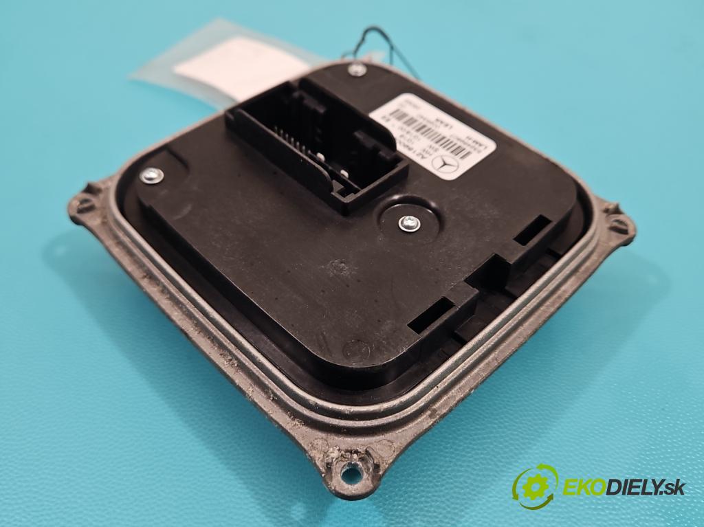 Mercedes CLS II C218 2010-2018 3.0 cdi (642853) 265KM automatic 195 kW 2987 cm3 4- střídač: xenon A2189009800 (Riadiaca jednotka xenónu)