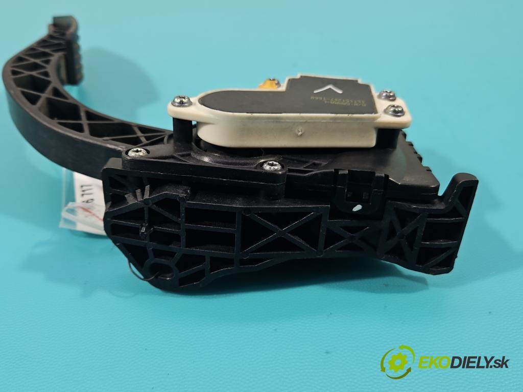 Opel Mokka A 2012-2019 1.4 T 140 HP manual 103 kW 1364 cm3 5- pedal plyn potenciometr: 96892406