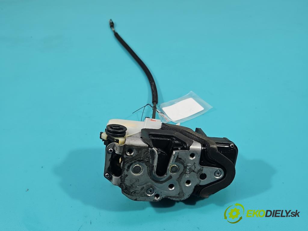 Opel Mokka A 2012-2019 1.4 T 140 hp manual 103 kW 1364 cm3 5- zámek zadní pravý 13579546