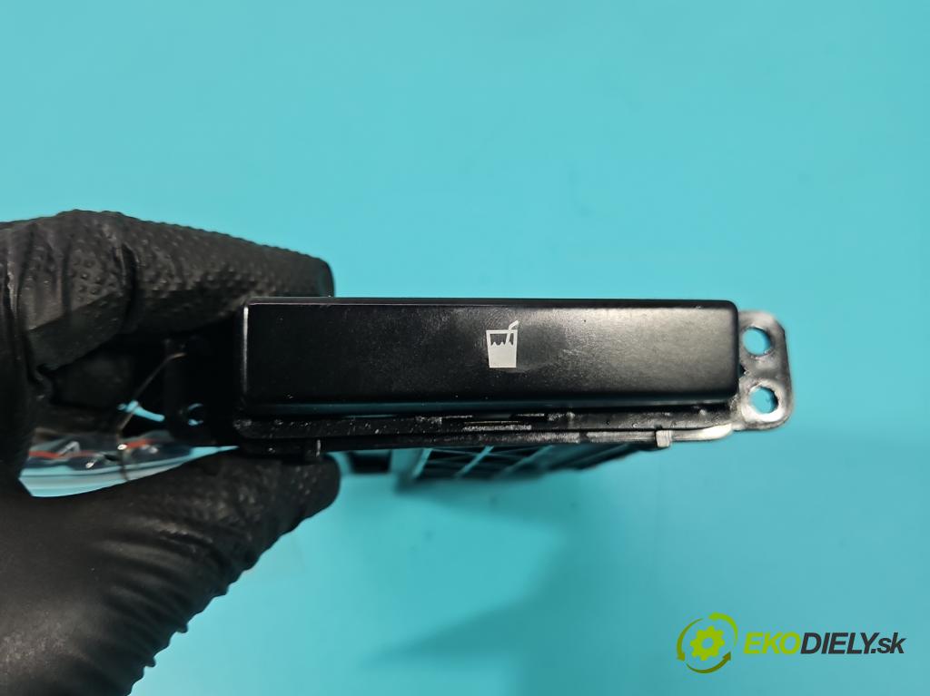 Toyota Avensis II T25 2003-2008 2.2 D-CAT 177 HP manual 130 kW 2231 cm3 5- Rukojeť: na nápoje:  (Držiak (úchyt) na nápoje)