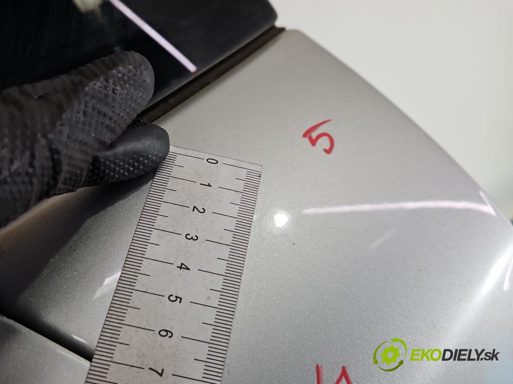 Toyota Rav4 III 2005-2012 2.2 D4D 136hp manual 100 kW 2231 cm3 5- zadní kufrové dveře  (Zadní kapota (kufr))