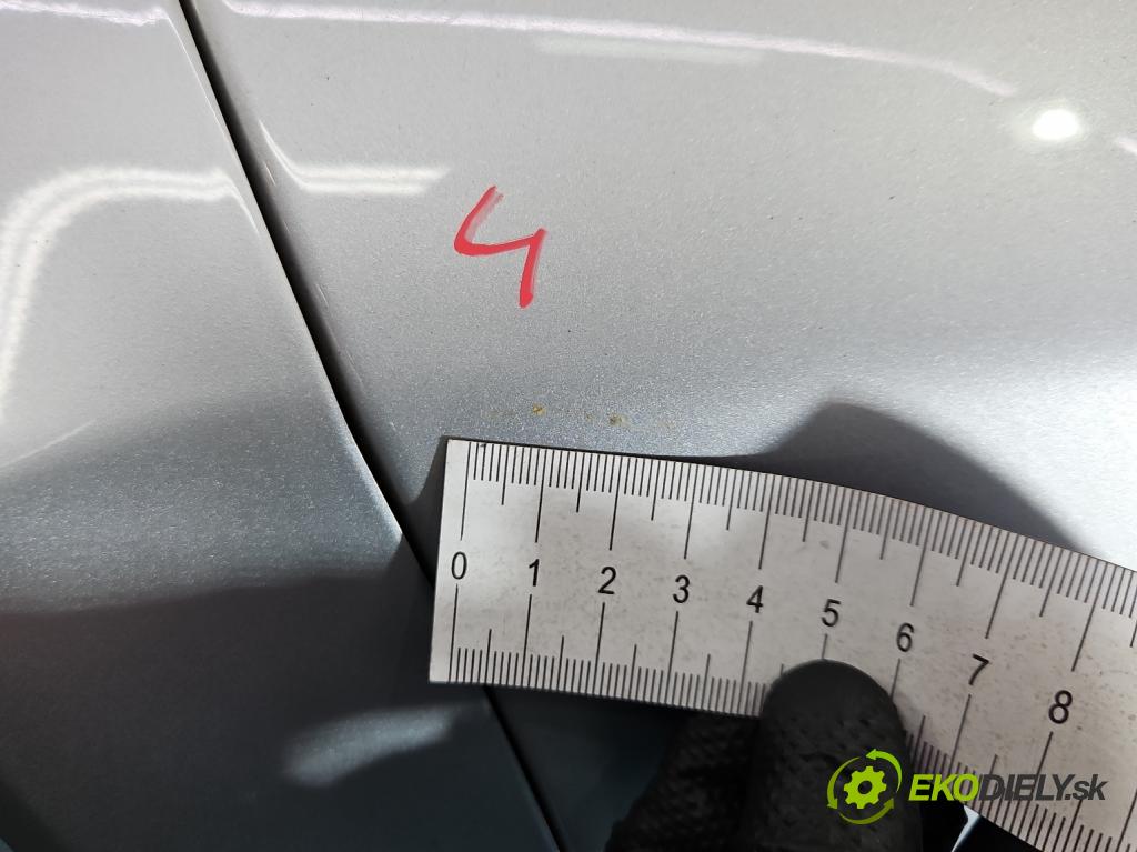 Toyota Rav4 III 2005-2012 2.2 D4D 136hp manual 100 kW 2231 cm3 5- zadní kufrové dveře  (Zadní kapota (kufr))