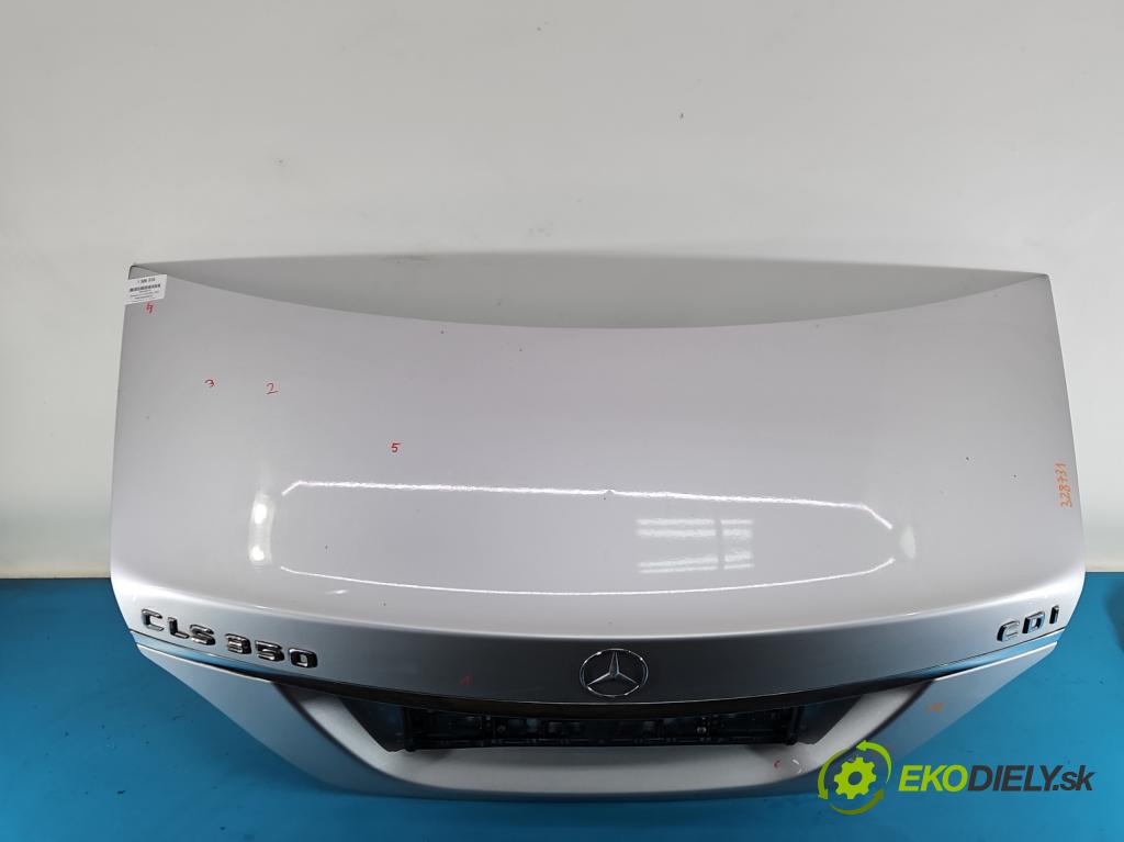 Mercedes CLS II C218 2010-2018 3.0 cdi 265KM automatic 195 kW 2987 cm3 4- zadní kufrové dveře  (Zadní kapota (kufr))