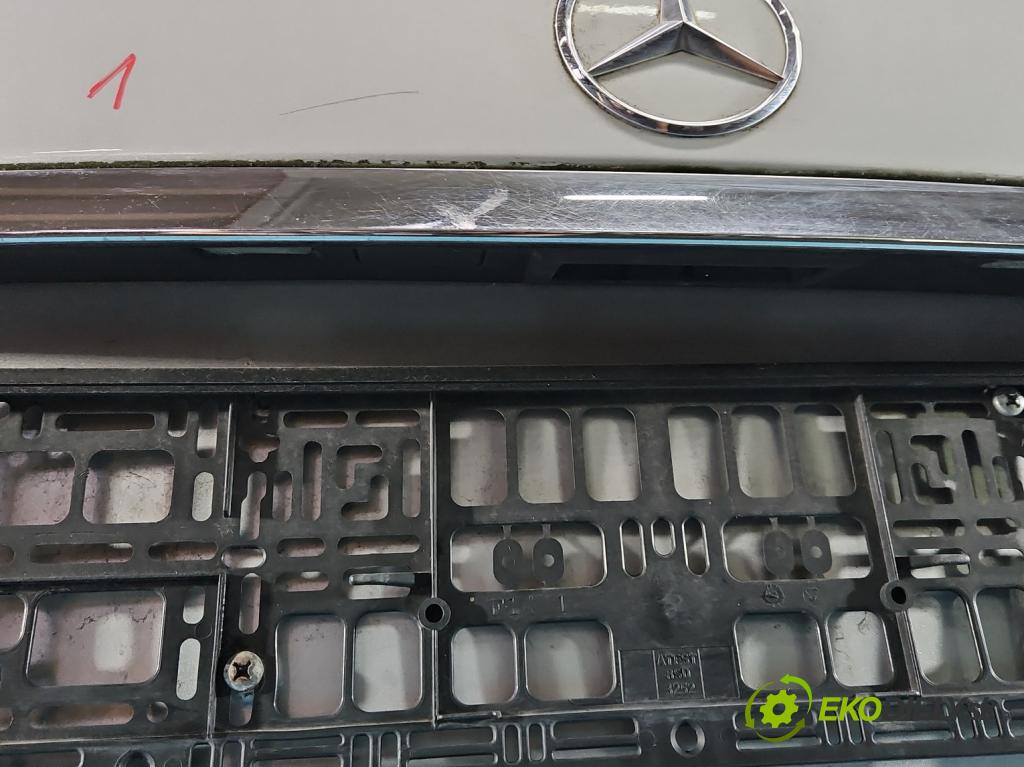 Mercedes CLS II C218 2010-2018 3.0 cdi 265KM automatic 195 kW 2987 cm3 4- zadní kufrové dveře  (Zadní kapota (kufr))