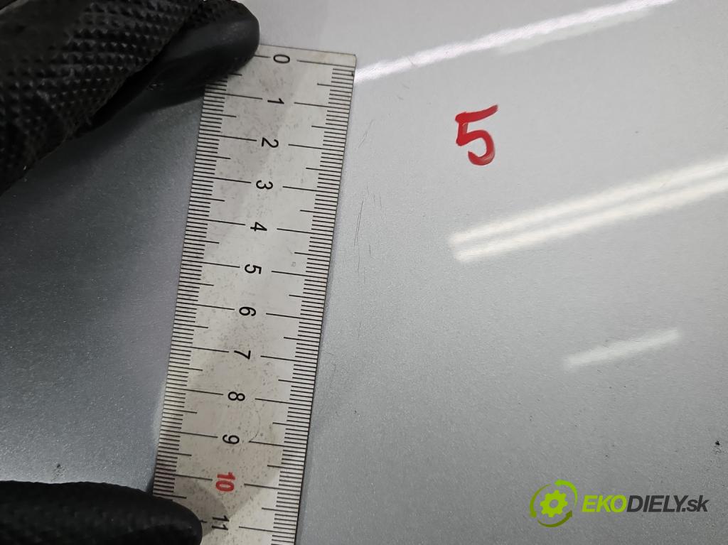 Mercedes CLS II C218 2010-2018 3.0 cdi 265KM automatic 195 kW 2987 cm3 4- zadní kufrové dveře  (Zadní kapota (kufr))