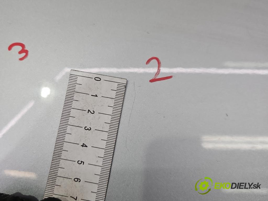 Mercedes CLS II C218 2010-2018 3.0 cdi 265KM automatic 195 kW 2987 cm3 4- zadní kufrové dveře  (Zadní kapota (kufr))