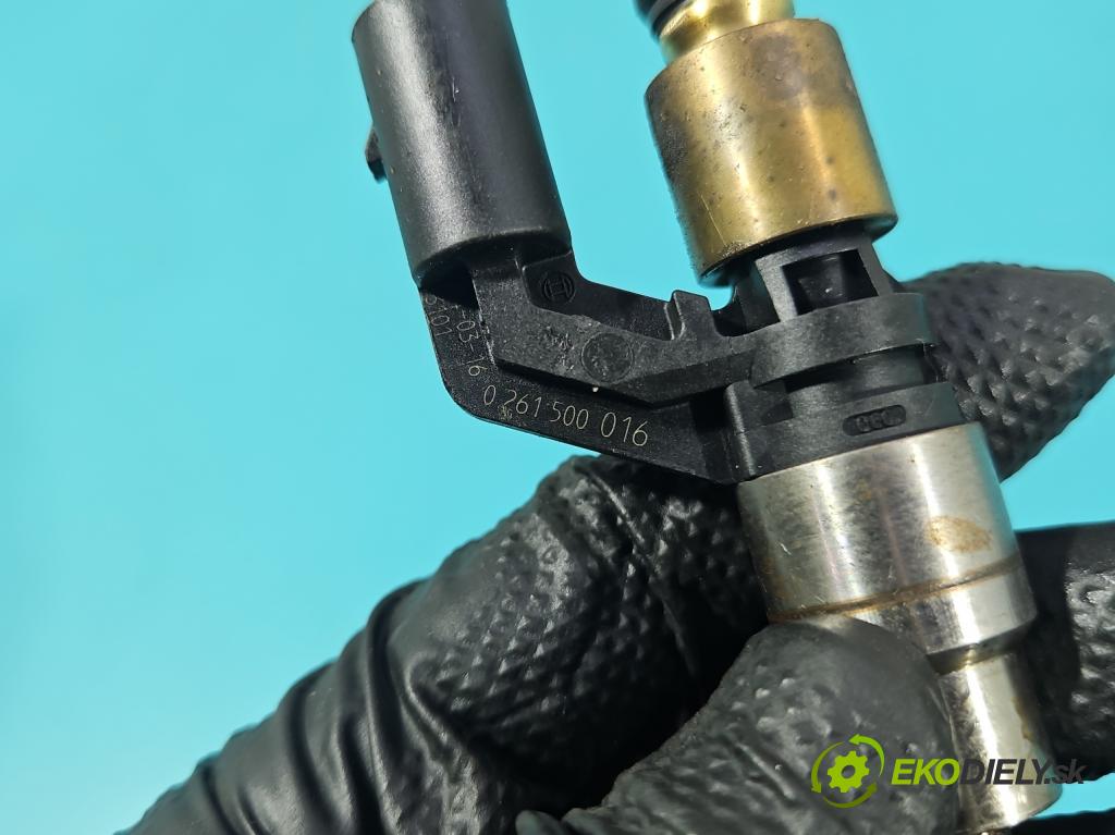 Audi A3 8P 2003-2012 1.6 FSI 116 HP manual 85 kW 1598 cm3 3- vstrek 0261500016 (Vstrekovač paliva)