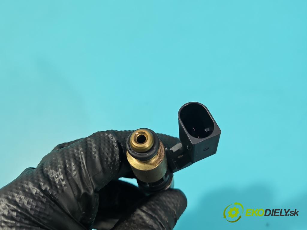 Audi A3 8P 2003-2012 1.6 FSI 116 HP manual 85 kW 1598 cm3 3- vstrek 0261500016 (Vstrekovač paliva)