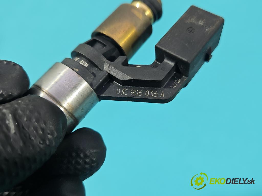 Audi A3 8P 2003-2012 1.6 FSI 116 HP manual 85 kW 1598 cm3 3- vstrek 0261500016 (Vstrekovač paliva)