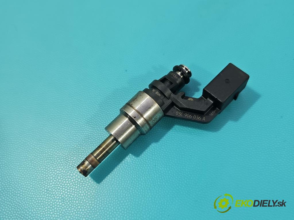 Audi A3 8P 2003-2012 1.6 FSI 116 HP manual 85 kW 1598 cm3 3- vstrek 0261500016 (Vstrekovač paliva)