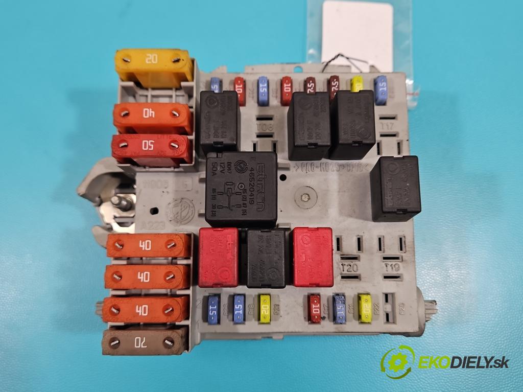 Alfa romeo 159 2.2 JTS 185 hp manual 136 kW 2198 cm3 4- skříňka pojistková 60689045 (Pojistková skříňka)