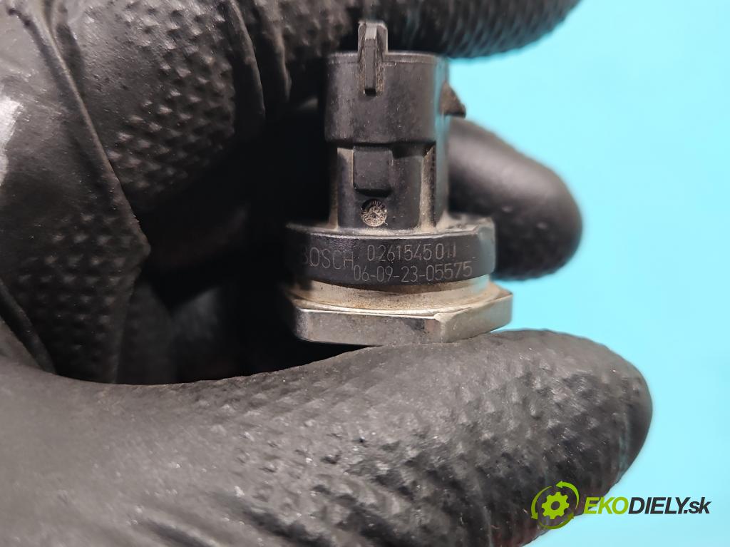 Alfa romeo 159 2.2 JTS 185 HP manual 136 kW 2198 cm3 4- snímač tlak: palivo 0261545011 (Snímač)