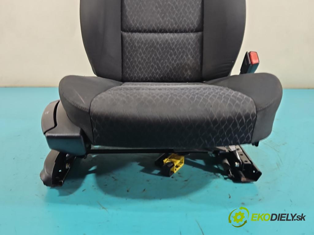Bmw 3 E46 1998-2007 1.8 116 HP manual 85 kW 1796 cm3 3- Sedačka pravý  (Sedadlo)