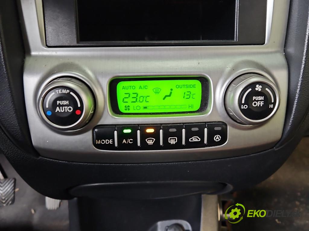 Kia Sportage II 2004-2010 2.0 16V 141 hp manual 104 kW 1975 cm3 5- palubní deska panel topení 