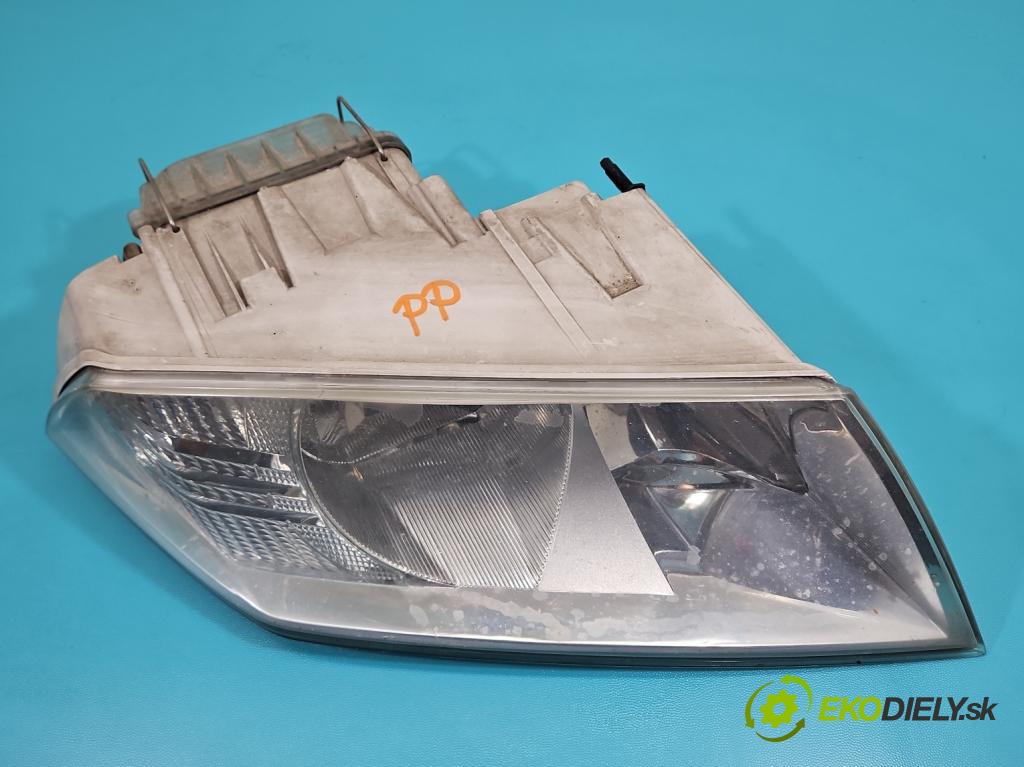 Skoda Octavia II 2004-2013 1.9 tdi 105 HP manual 77 kW 1896 cm3 5- Reflektor: pravý  (Svetlo predné pravé)