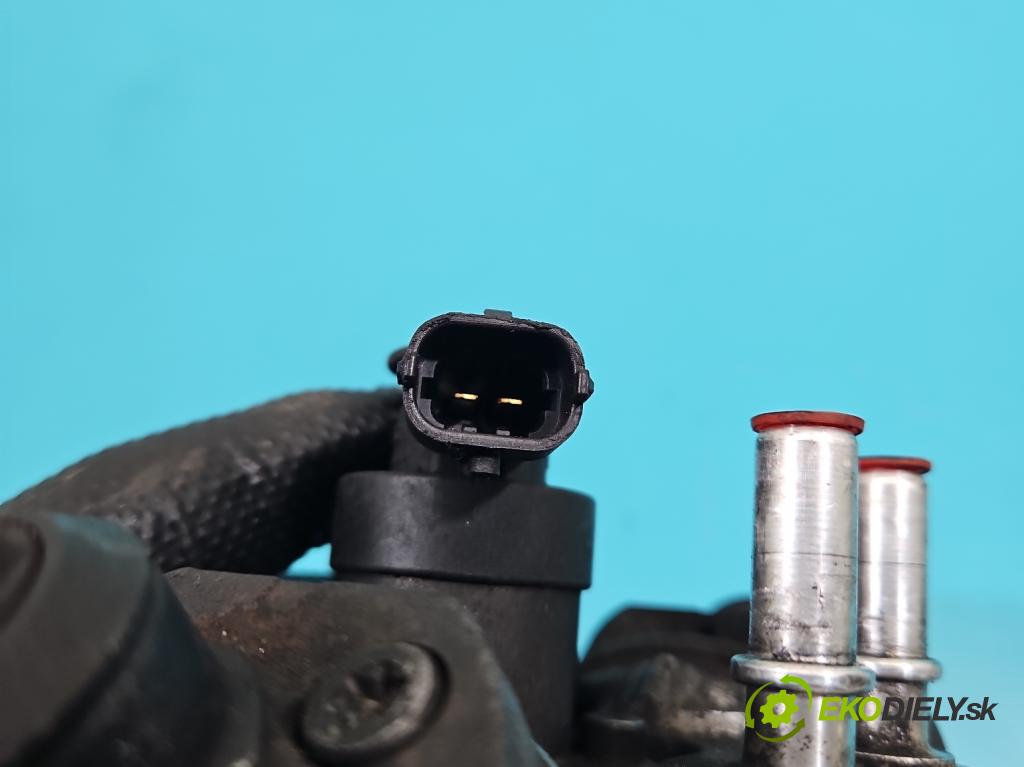 Jeep Grand Cherokee WK2 IV 2010-2021 3.0 CRD 241KM automatic 177 kW 2987 cm3 5- čerpadlo vstrekovacia 0445010637 (Vstrekovacie čerpadlo)