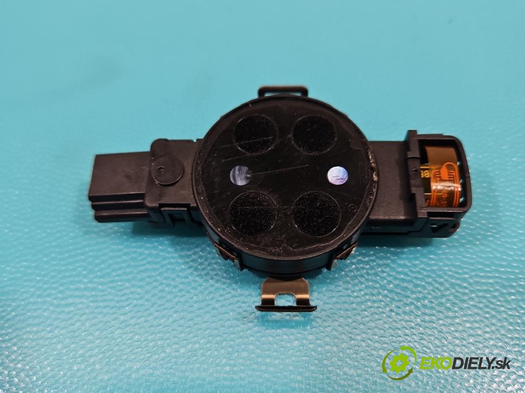 Skoda Superb III 2015-2024 2.0 tdi 190 HP automatic 140 kW 1968 cm3 5- snímač déšť: 5Q0955547B (Snímač dažďa)