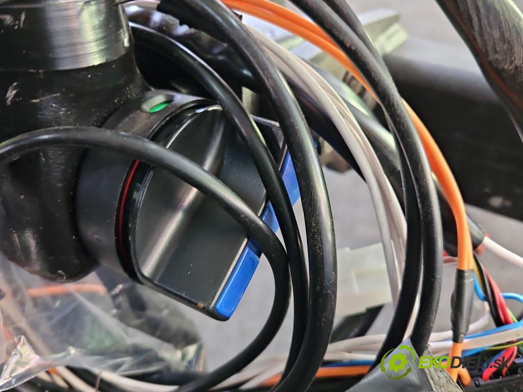 Skoda Superb III 2015-2024 2.0 tdi 190 hp automatic 140 kW 1968 cm3 5- oko tažné  (Tažné zařízení)