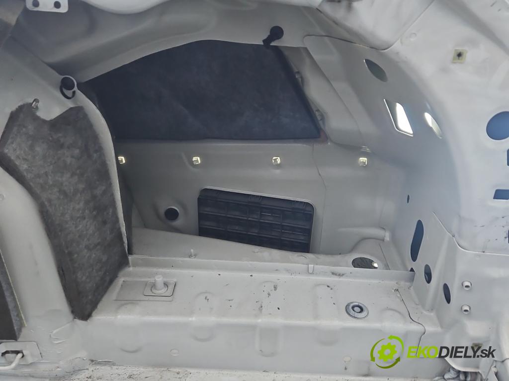 Skoda Superb III 2015-2024 2.0 tdi 190 hp automatic 140 kW 1968 cm3 5- blatnik zadní pravý