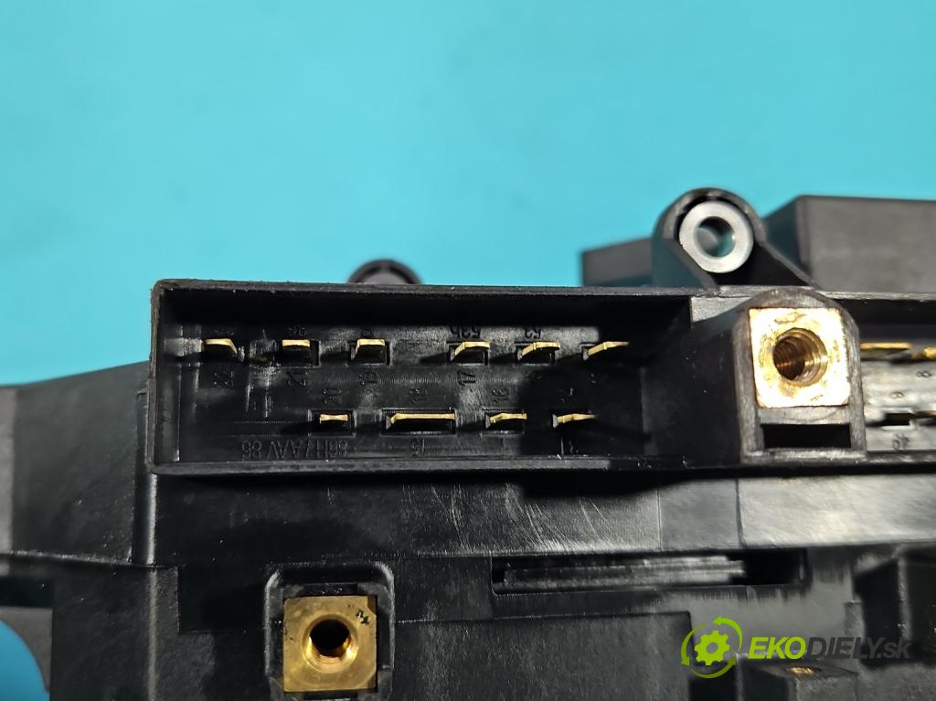 Vw LT II 1996-2006 2.5 tdi 95 HP manual 70 kW 2461 cm3 5- prepínač komplex:  (Prepínacie páčky pod volantom)