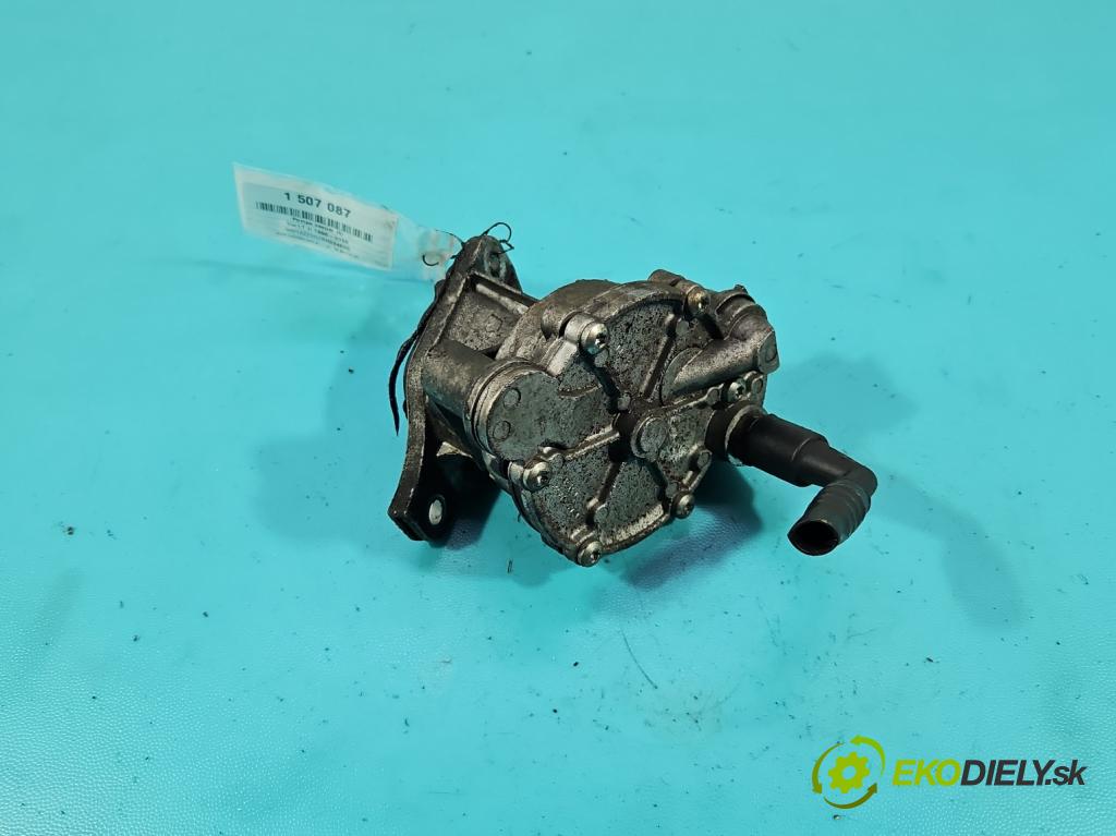 Vw LT II 1996-2006 2.5 tdi 95 hp manual 70 kW 2461 cm3 5- čerpadlo vákuum 