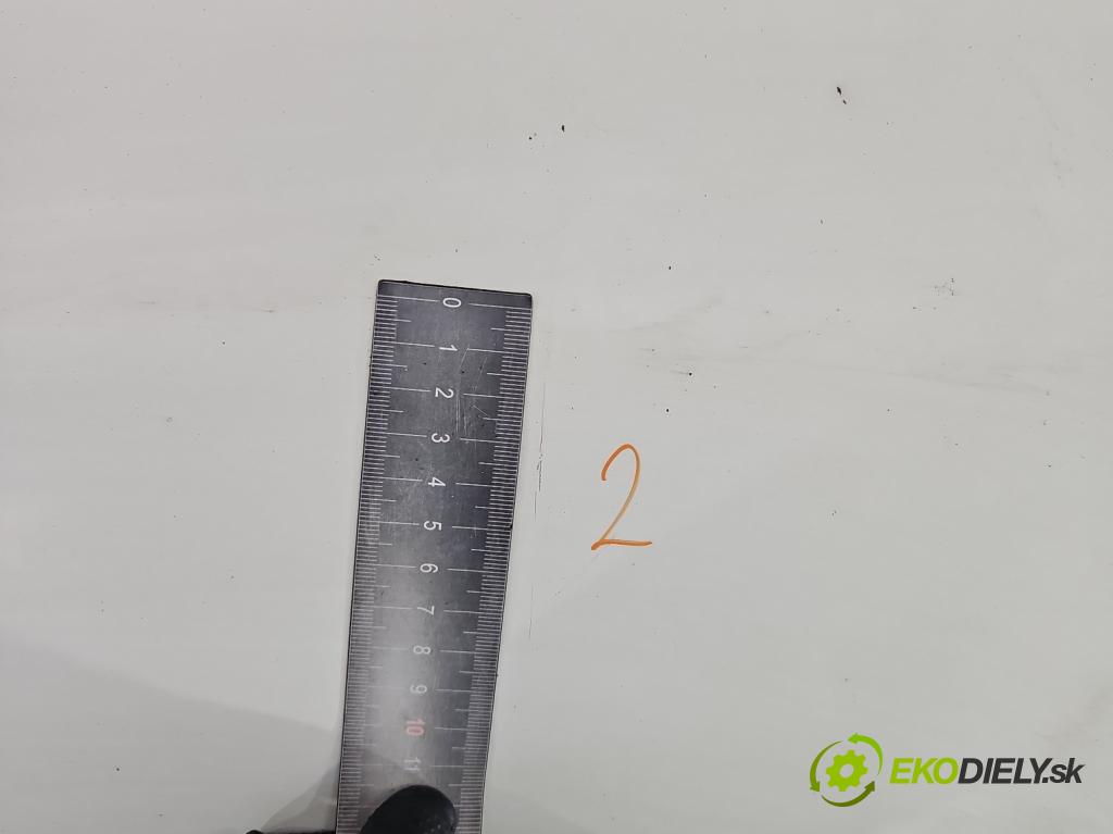 Vw Crafter 2006-2016 2.5 tdi 136 HP manual 100 kW 2461 cm3 4- kapota predná