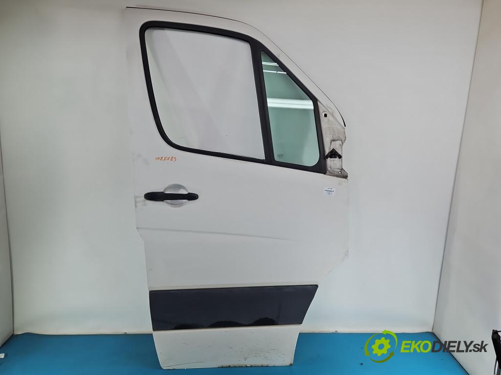 Vw Crafter 2006-2016 2.5 tdi 136 HP manual 100 kW 2461 cm3 4- dvere predné pravé  (Kľučka dverí ostatné)