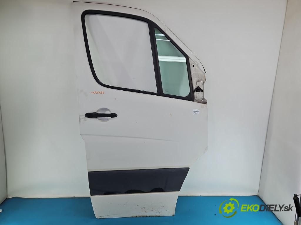 Vw Crafter 2006-2016 2.5 tdi 136 HP manual 100 kW 2461 cm3 4- dvere predné pravé  (Kľučka dverí ostatné)