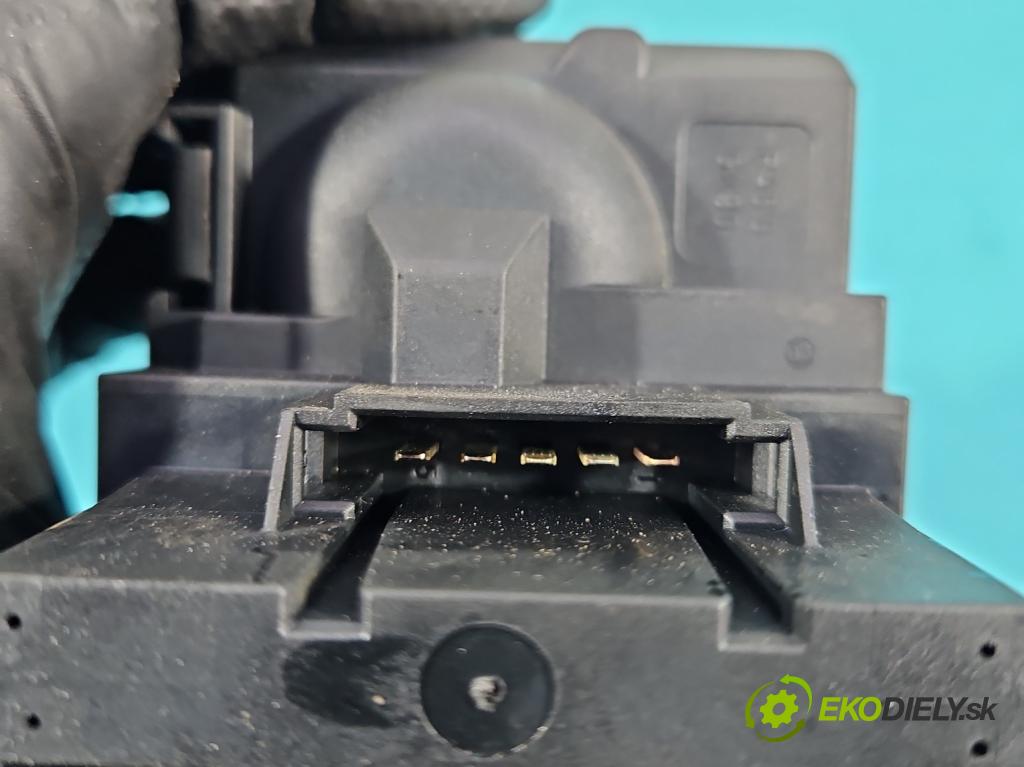 Vw Crafter 2006-2016 2.5 tdi 136 HP manual 100 kW 2461 cm3 4- Spínačka A9069002000 (Spínacia skrinka)