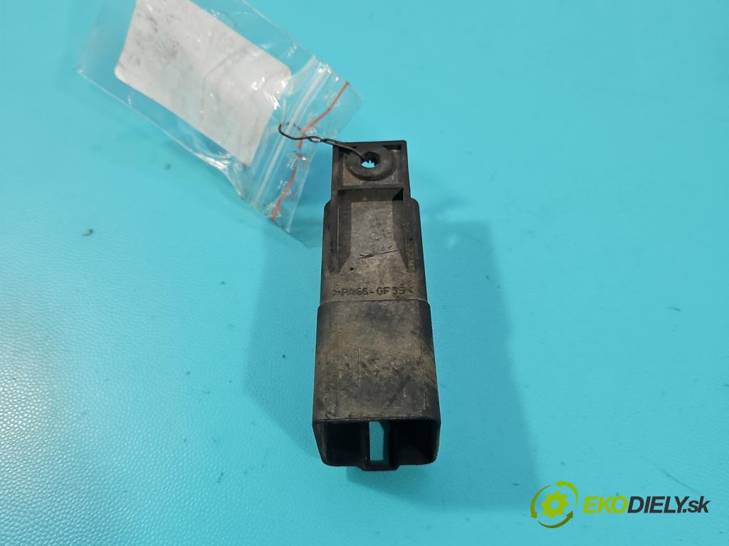 Vw Crafter 2006-2016 2.5 tdi 136 HP manual 100 kW 2461 cm3 4- Relé: svíčky: zařicích: 0281003028 (Relé)