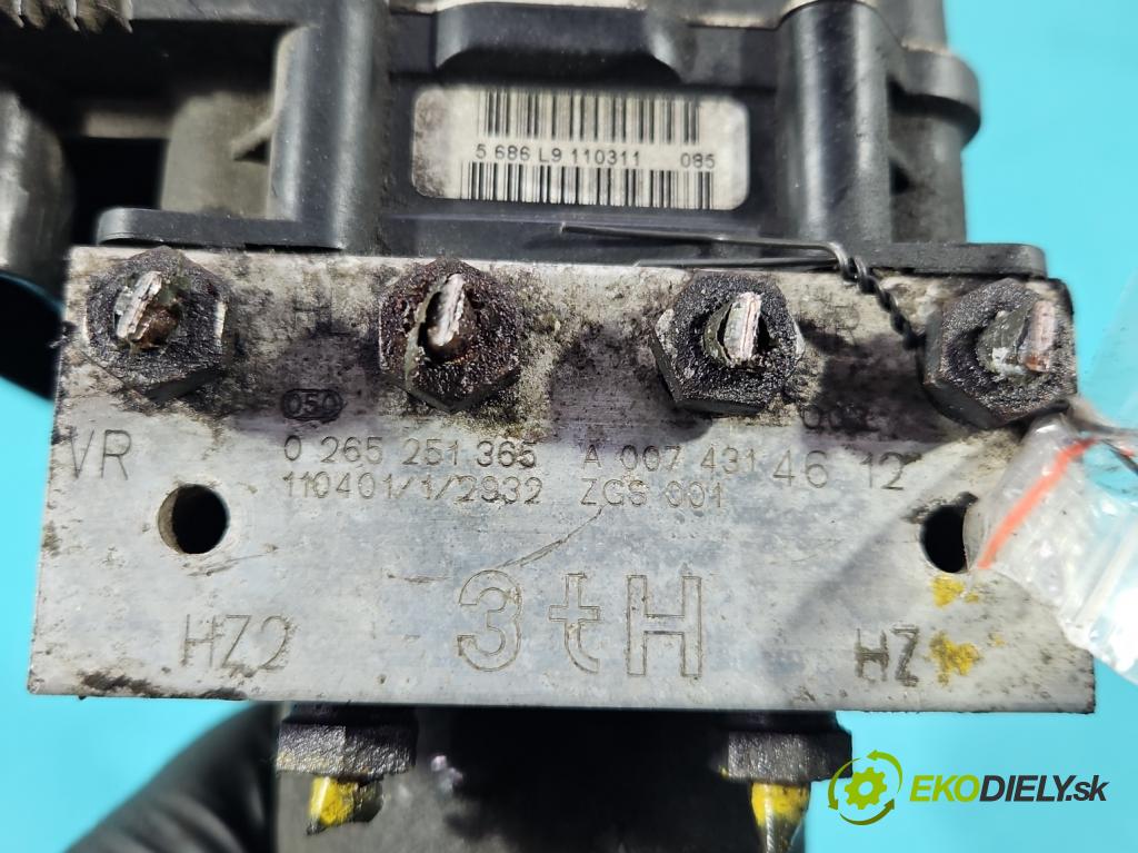 Vw Crafter 2006-2016 2.5 tdi 136 HP manual 100 kW 2461 cm3 4- čerpadlo abs 0265251365 (Pumpa ABS)