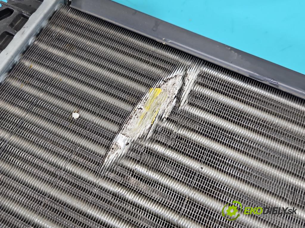 Vw Passat B5 1995-2005 1.6 8V 101 hp manual 74 kW 1595 cm3 4- Chladič vody  (Vodní chladič)