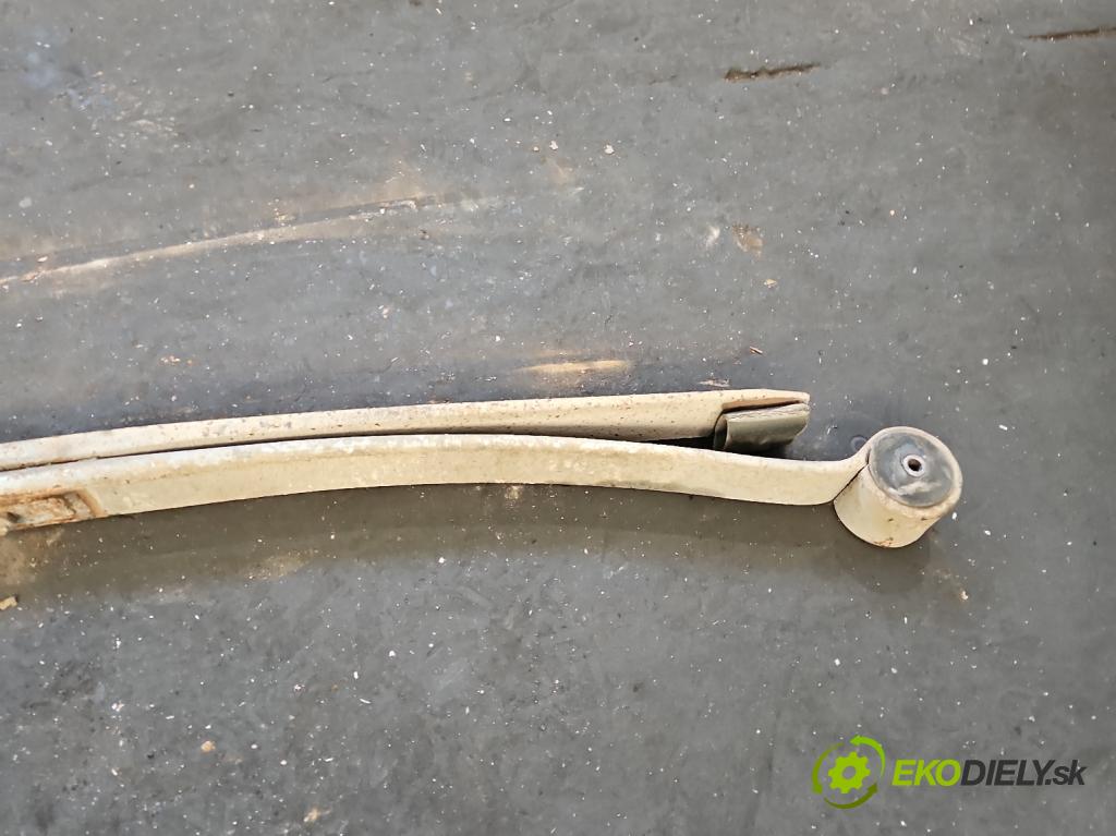 Vw Crafter 2006-2016 2.5 tdi 136hp manual 100 kW 2461 cm3 4- listová pero zadní