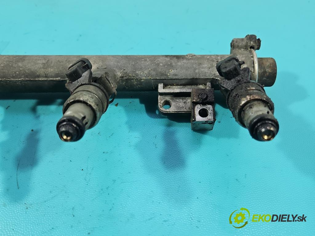 Opel Vectra C 2002-2008 2.2 16V 147 HP manual 108 kW 2198 cm3 5- vstrek 12564446 (Vstrekovač paliva)